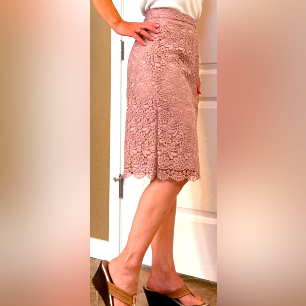 💕 5 for $25 💕 Lace Pencil Skirt in Pink, fully lined